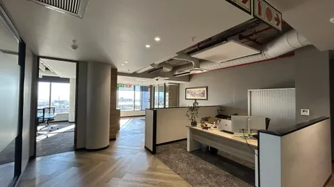 office 117 on strand (16).